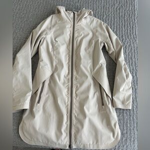 Lululemon Rain Coat Size 8